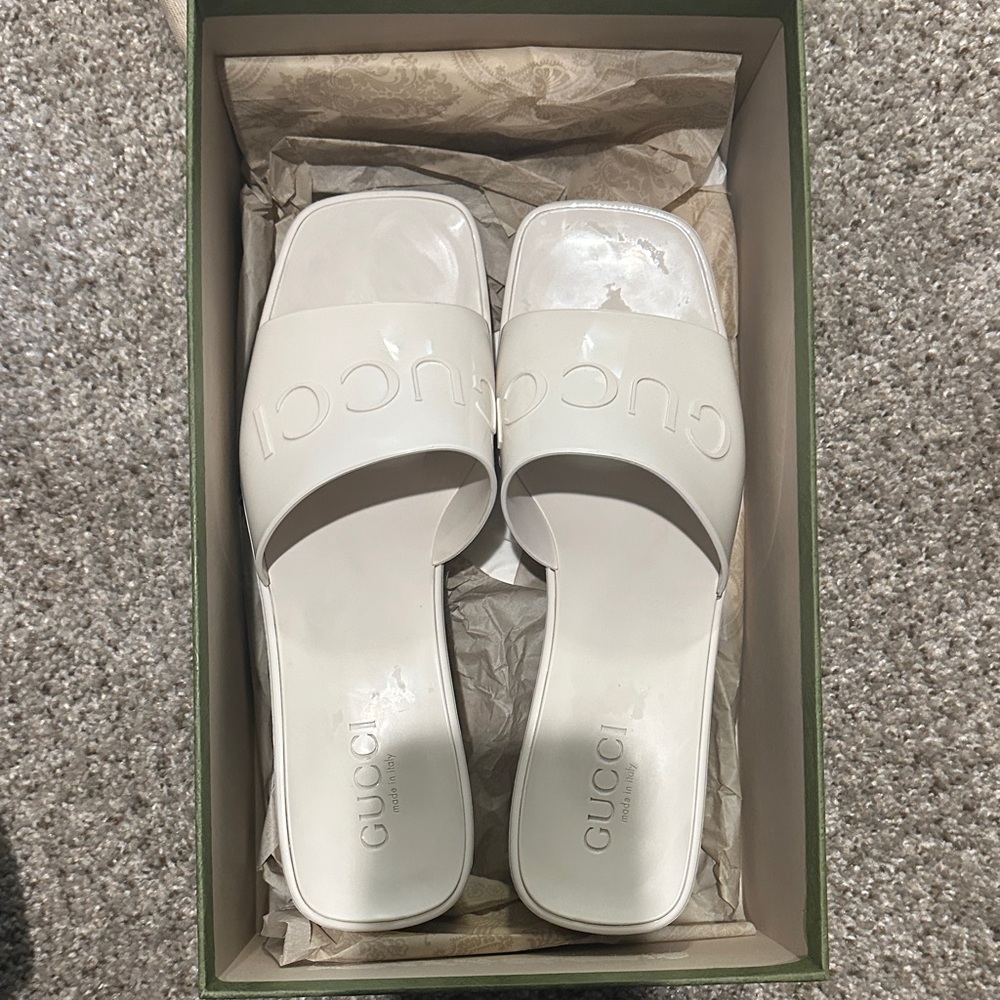 Gucci Women's Cream Slide Sandals